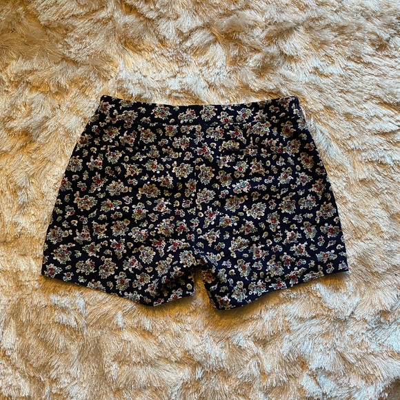 Anthropologie Floral Print Shorts size 2 - Picture 3 of 7